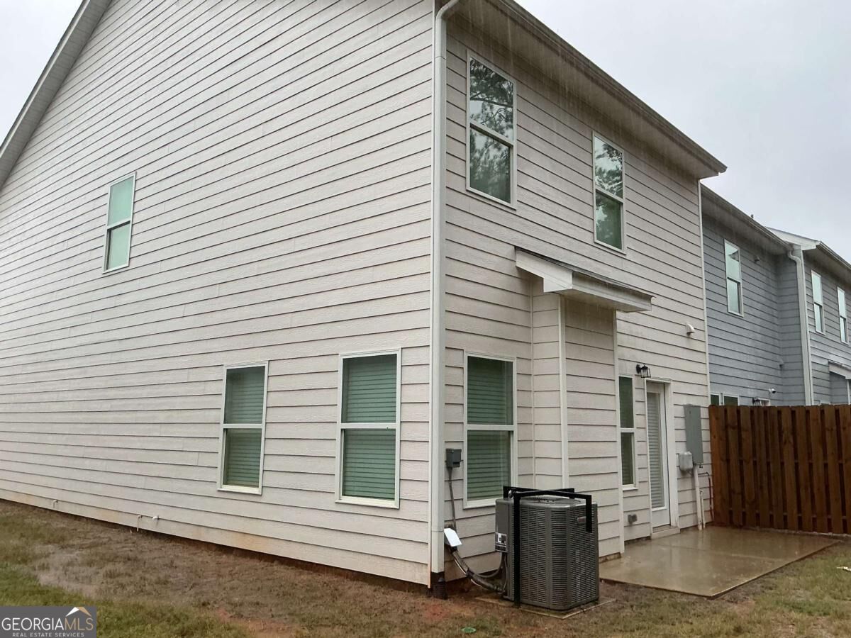 11607 Chatham Drive Property Photo 2