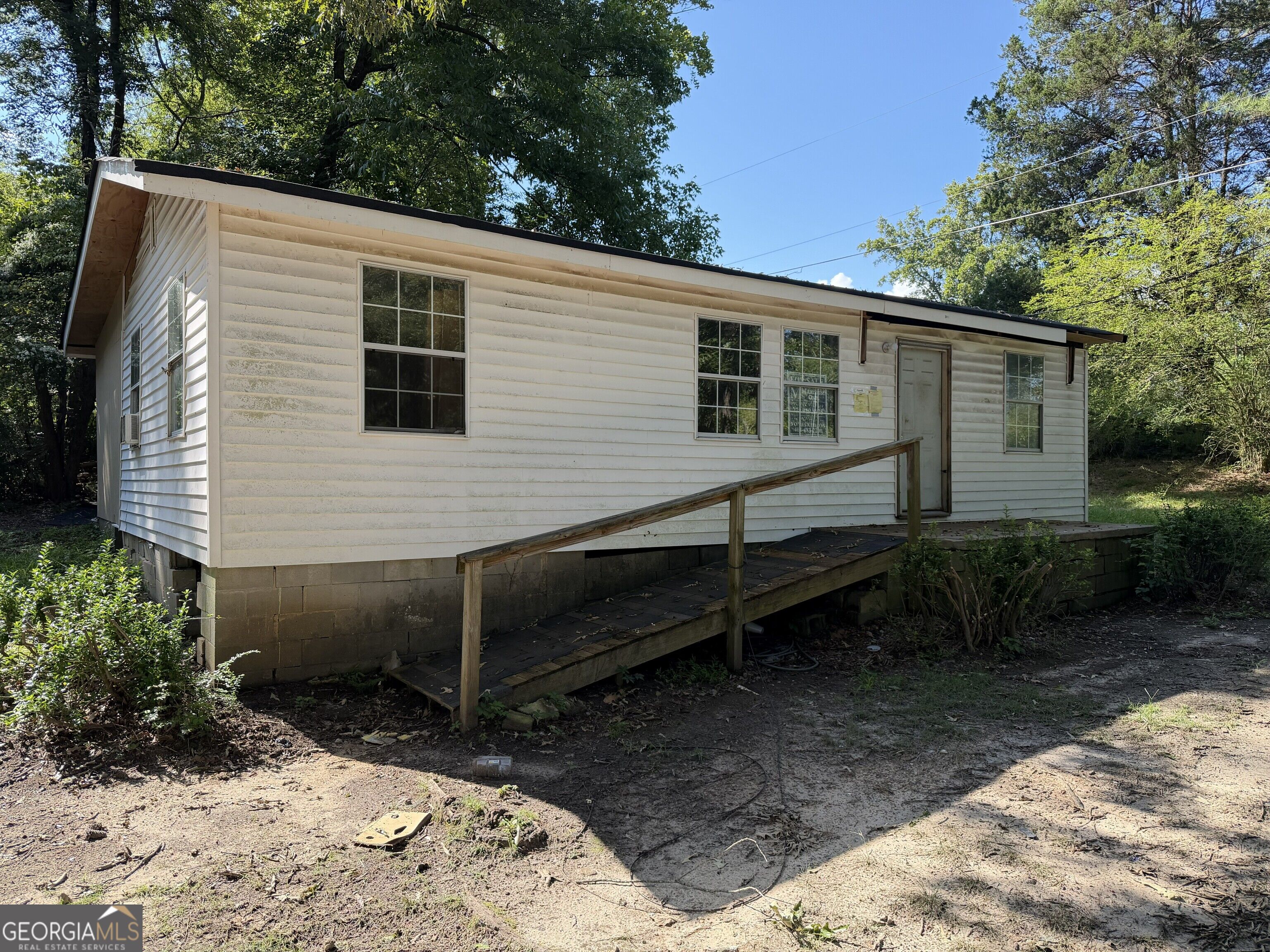 191 Merritt Circle Property Photo 3