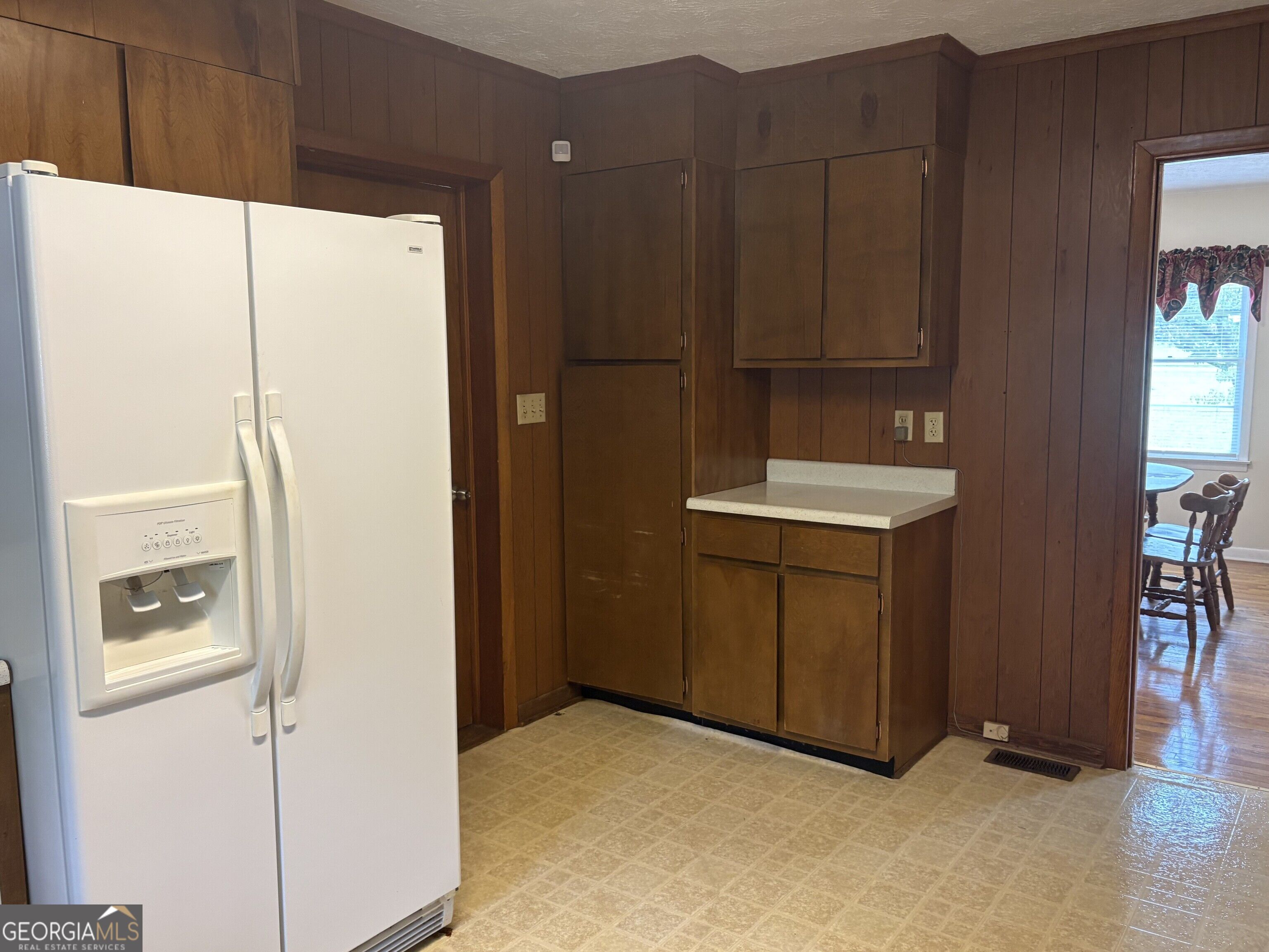212 Clairmont Drive Property Photo 8