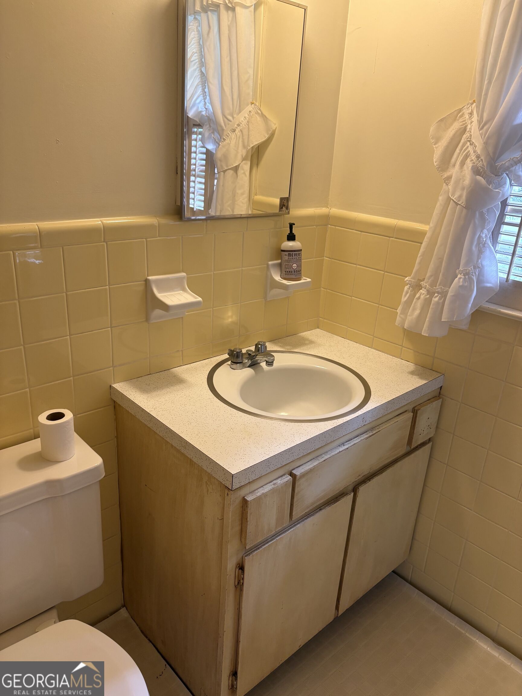 212 Clairmont Drive Property Photo 13