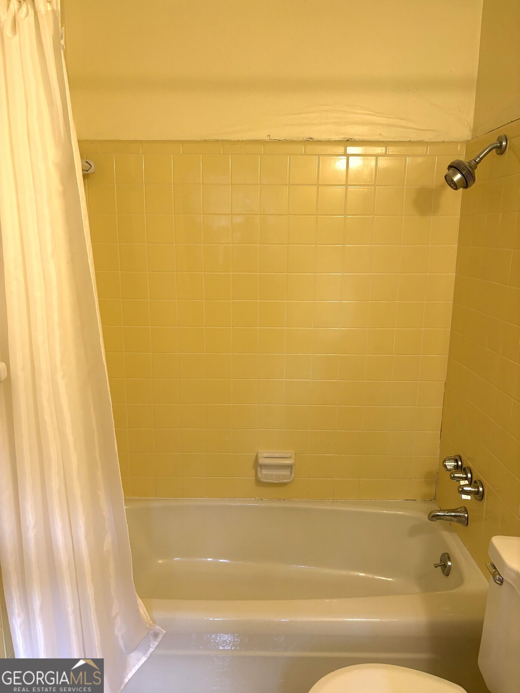 212 Clairmont Drive Property Photo 14