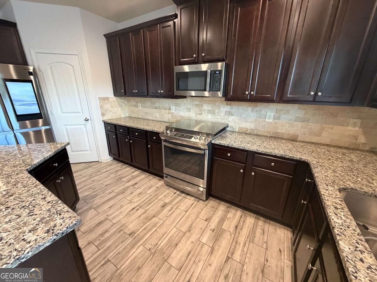 1162 Creek Top Road Property Photo 8