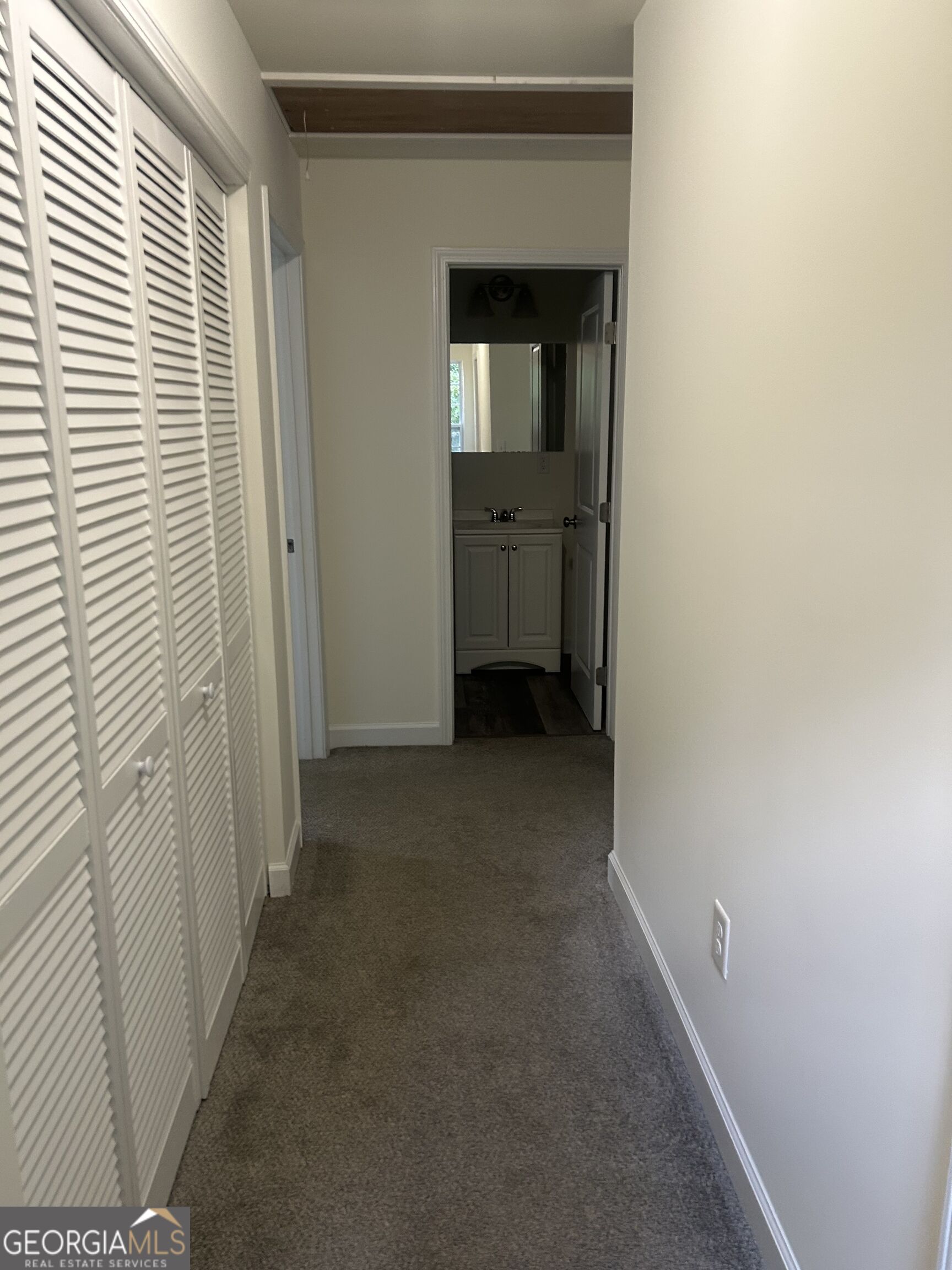 7040 Hassana Lane Property Photo 12