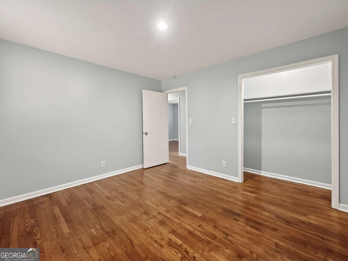 530 Allgood Road Property Photo 18