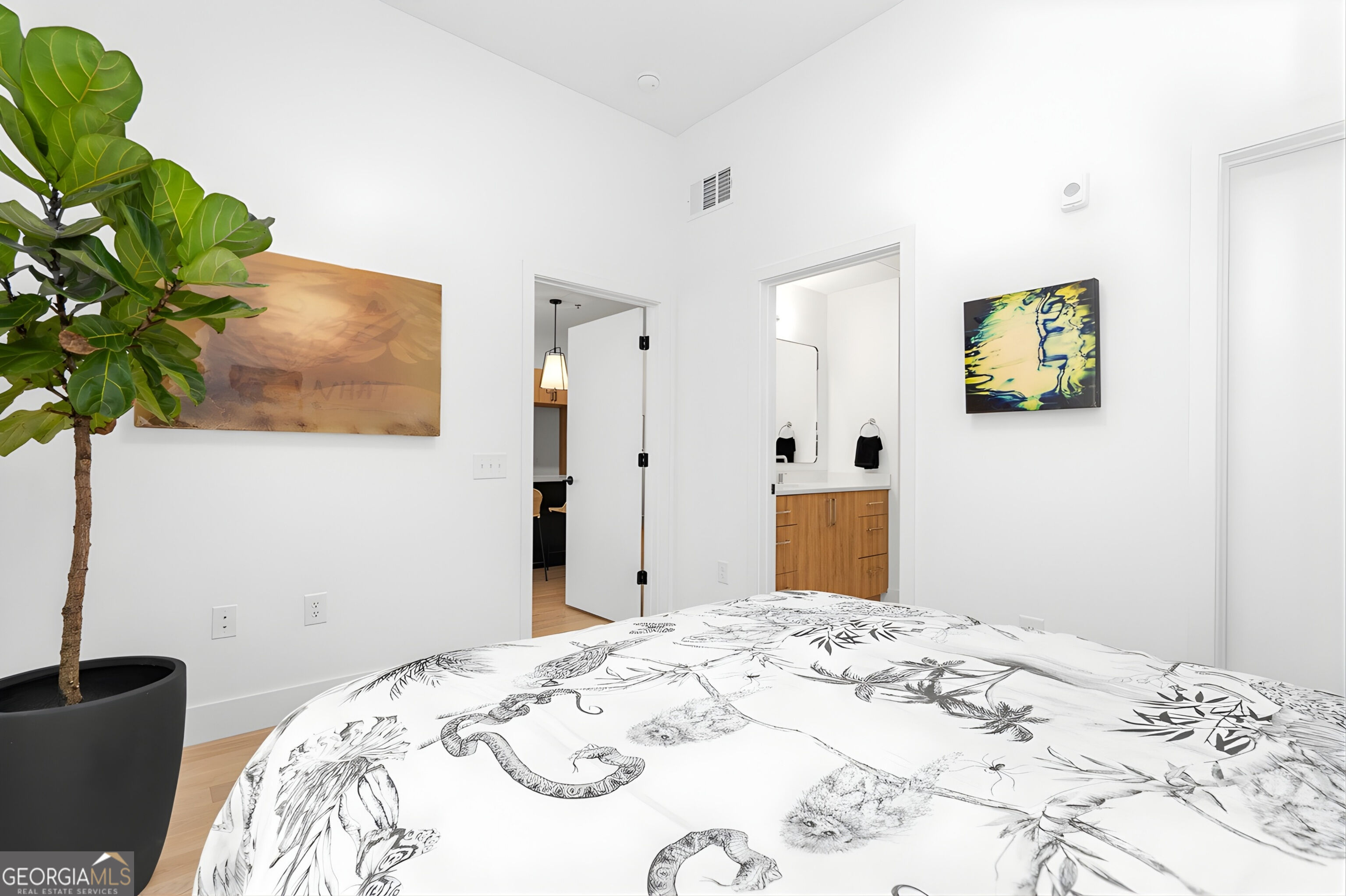 567 Ponce De Leon Avenue # 516 Property Photo 22