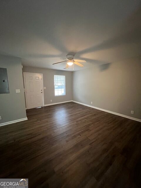 529 Railroad Street # 2b Property Photo 2