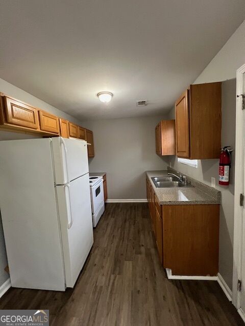 529 Railroad Street # 2b Property Photo 6