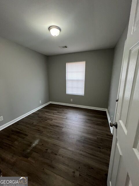 529 Railroad Street # 2b Property Photo 14