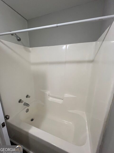 529 Railroad Street # 2b Property Photo 18