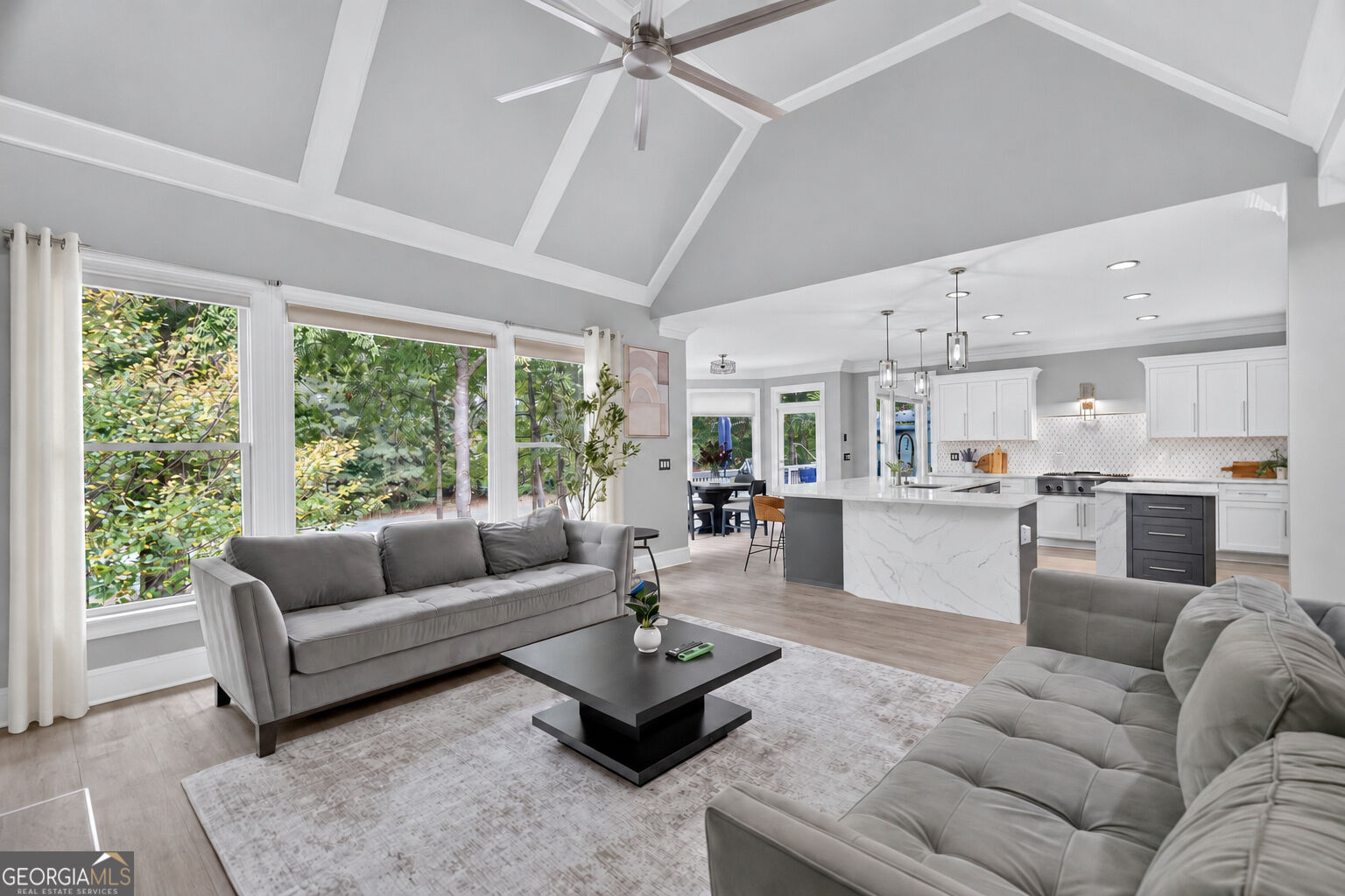 345 Majestic Cove Property Photo 18
