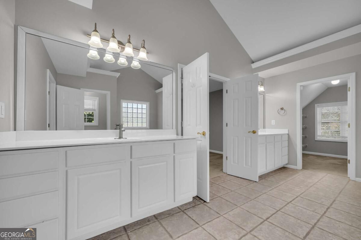 2373 Oak Falls Lane Property Photo 56