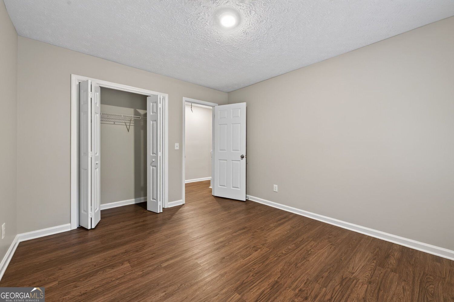 375 Saybrooke Crossing Property Photo 27