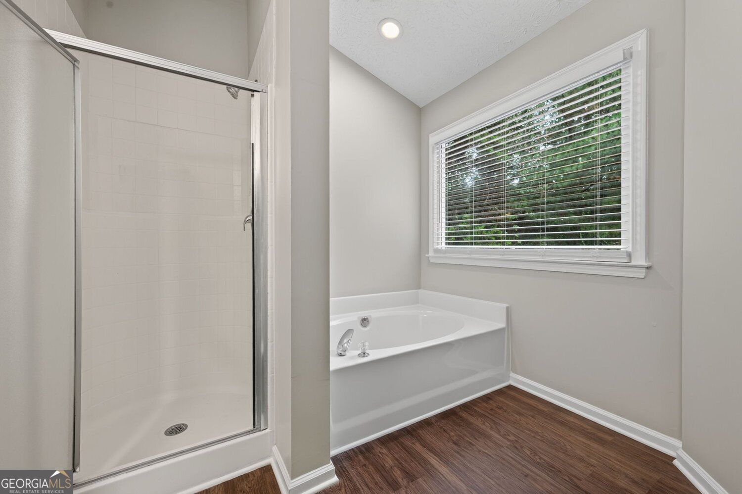 375 Saybrooke Crossing Property Photo 36