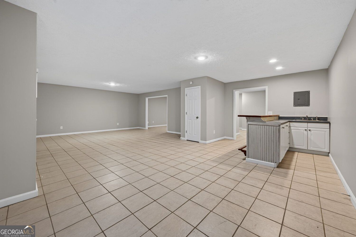 375 Saybrooke Crossing Property Photo 43