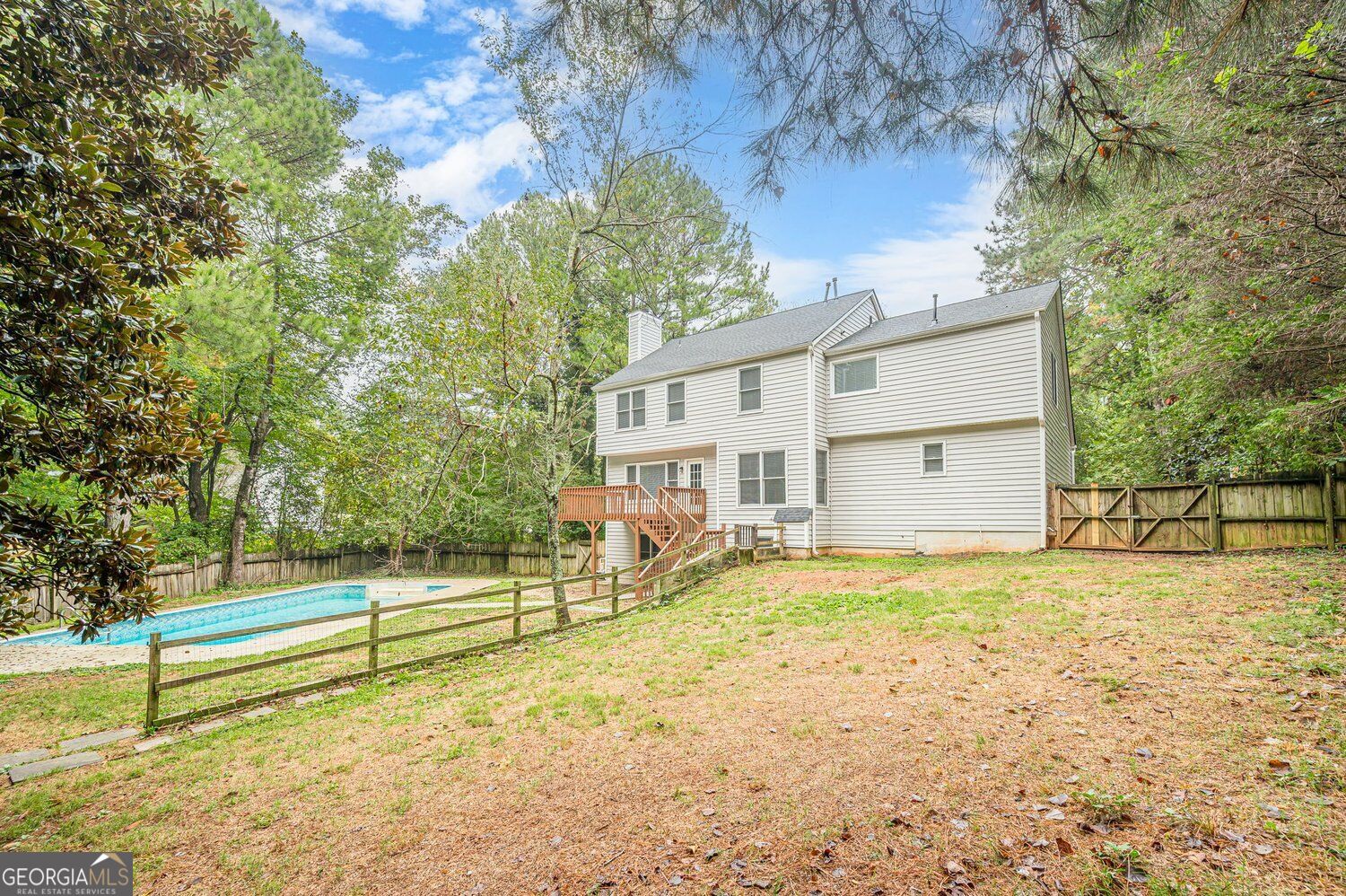 375 Saybrooke Crossing Property Photo 58