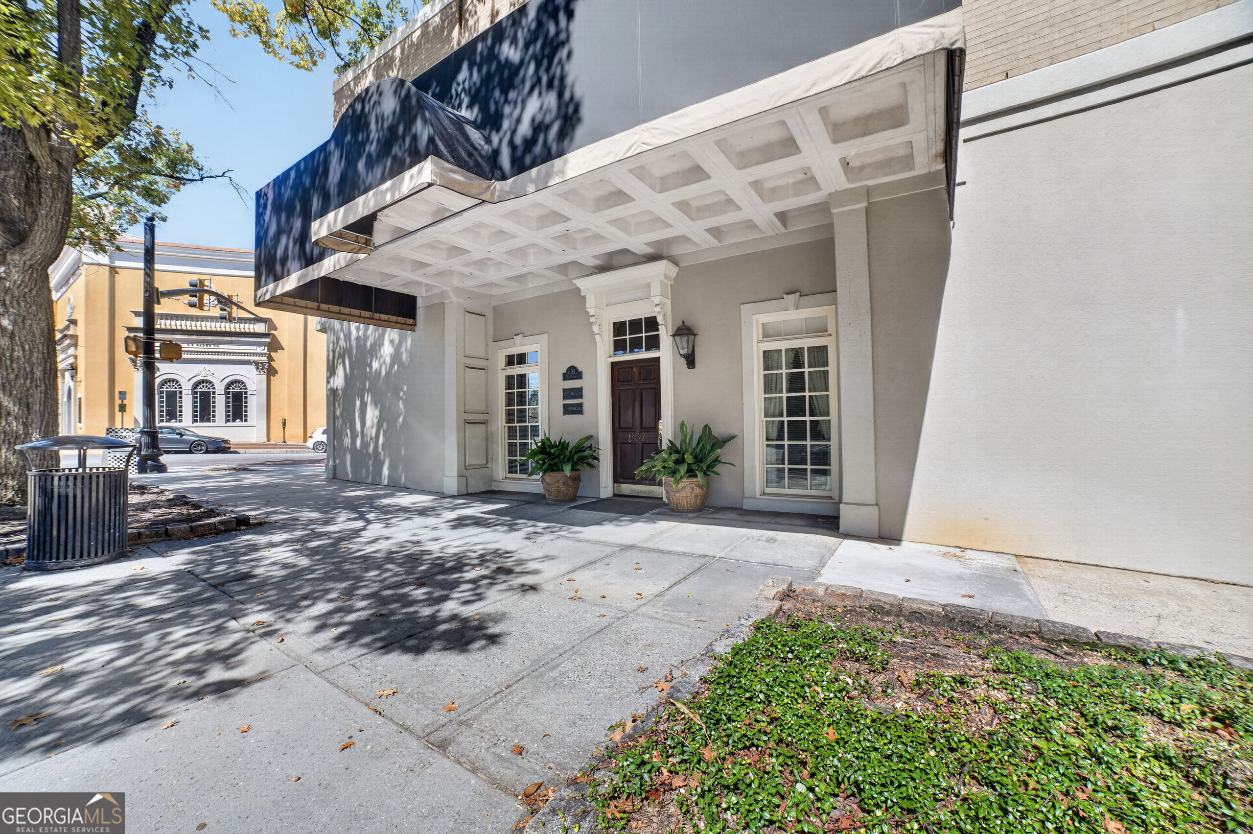 637 Cherry Street Property Photo 1