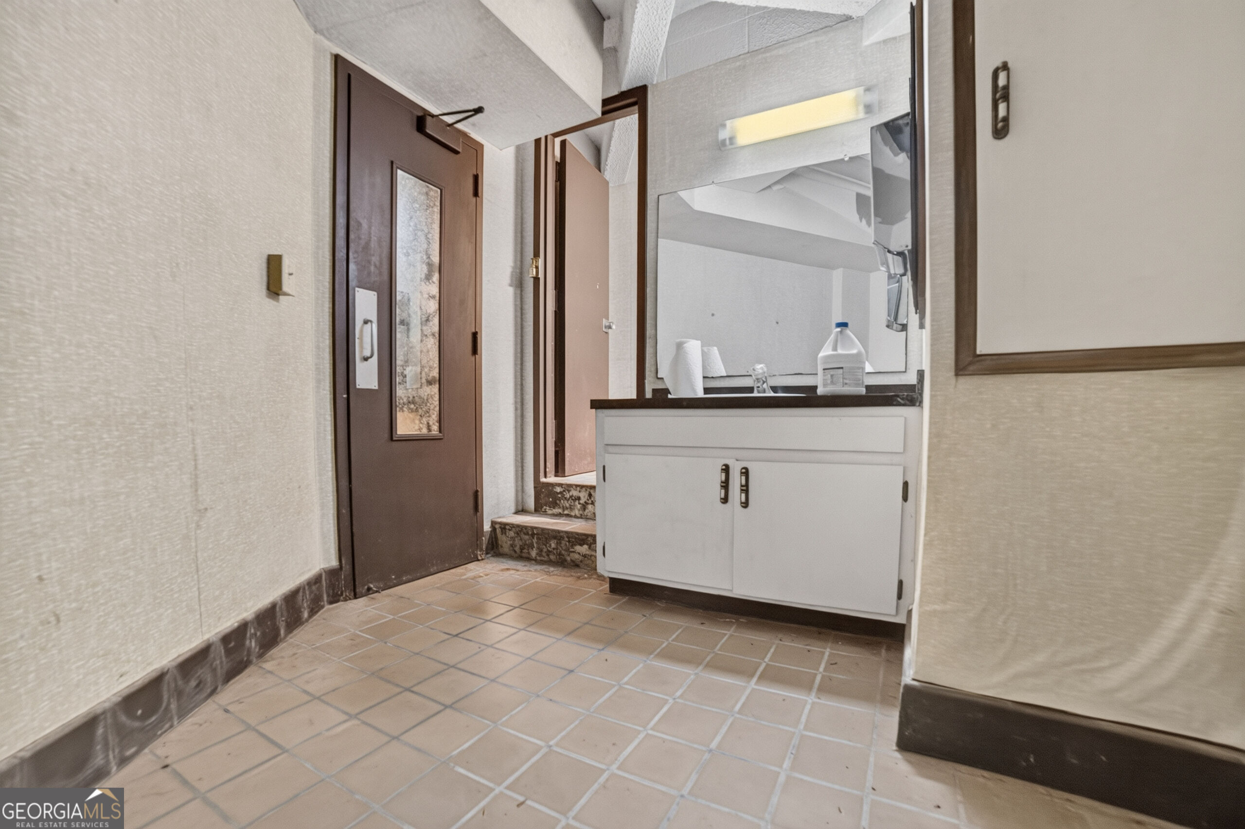 637 Cherry Street Property Photo 26
