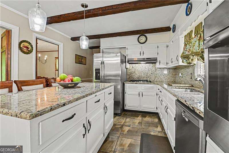 4565 Spring Valley Parkway Property Photo 3