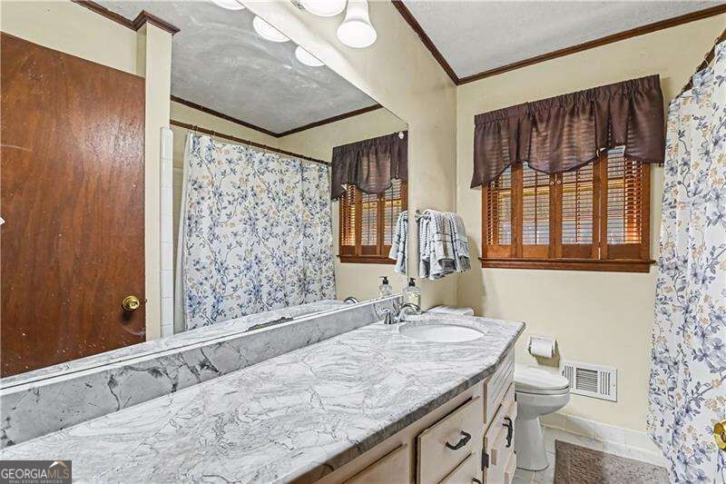 4565 Spring Valley Parkway Property Photo 16
