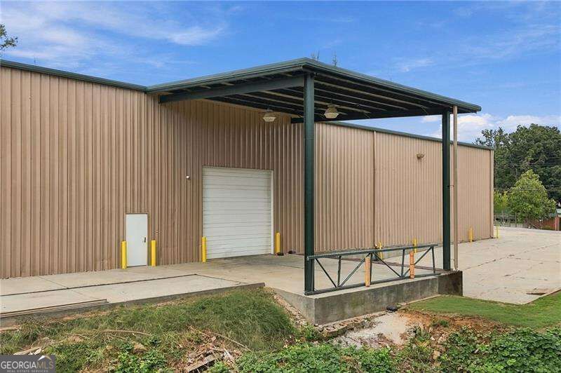 325 Poplar Street Property Photo 7