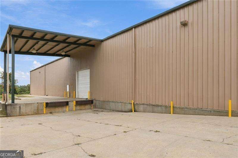 325 Poplar Street Property Photo 8