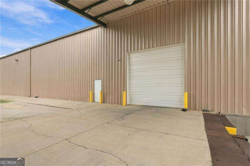 325 Poplar Street Property Photo 9