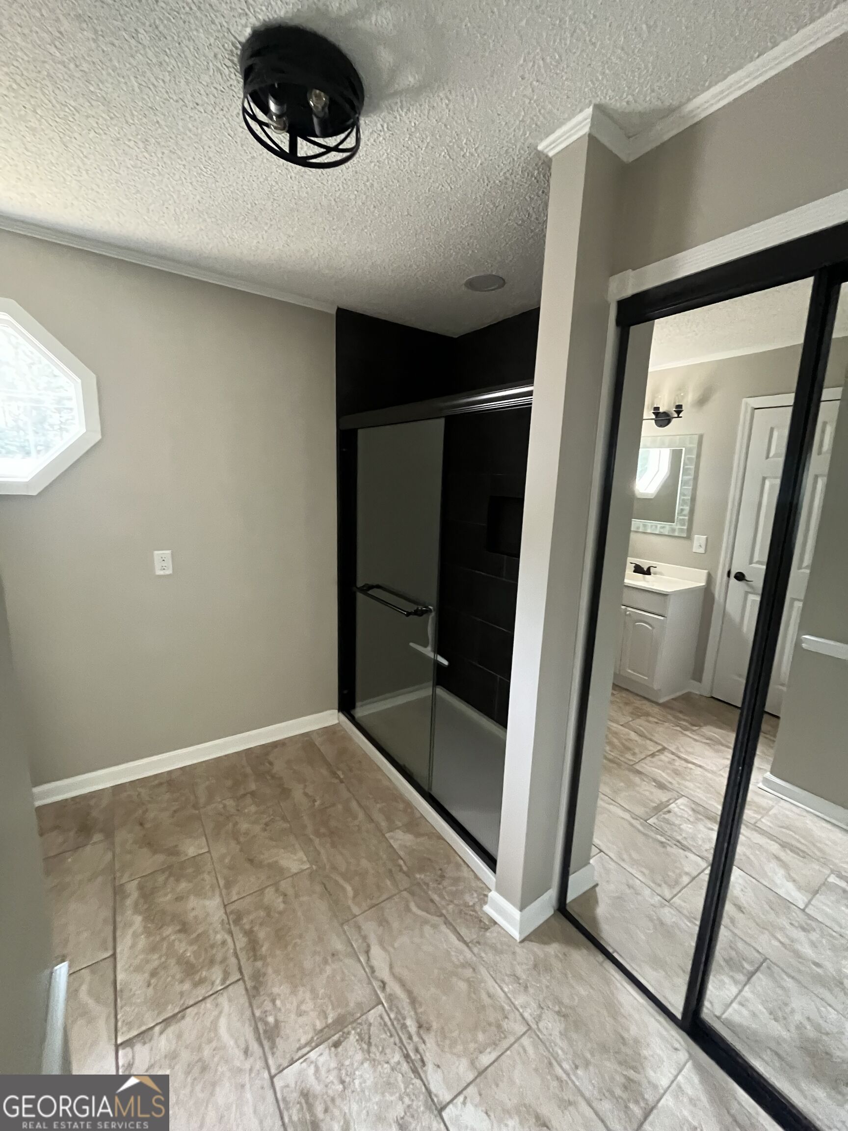 55 Nickel Road Property Photo 9