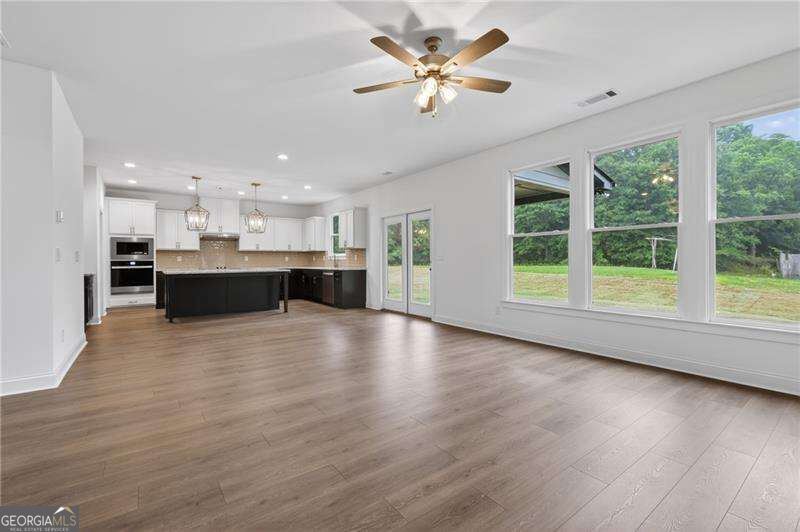 53 Stanley Drive Property Photo 6