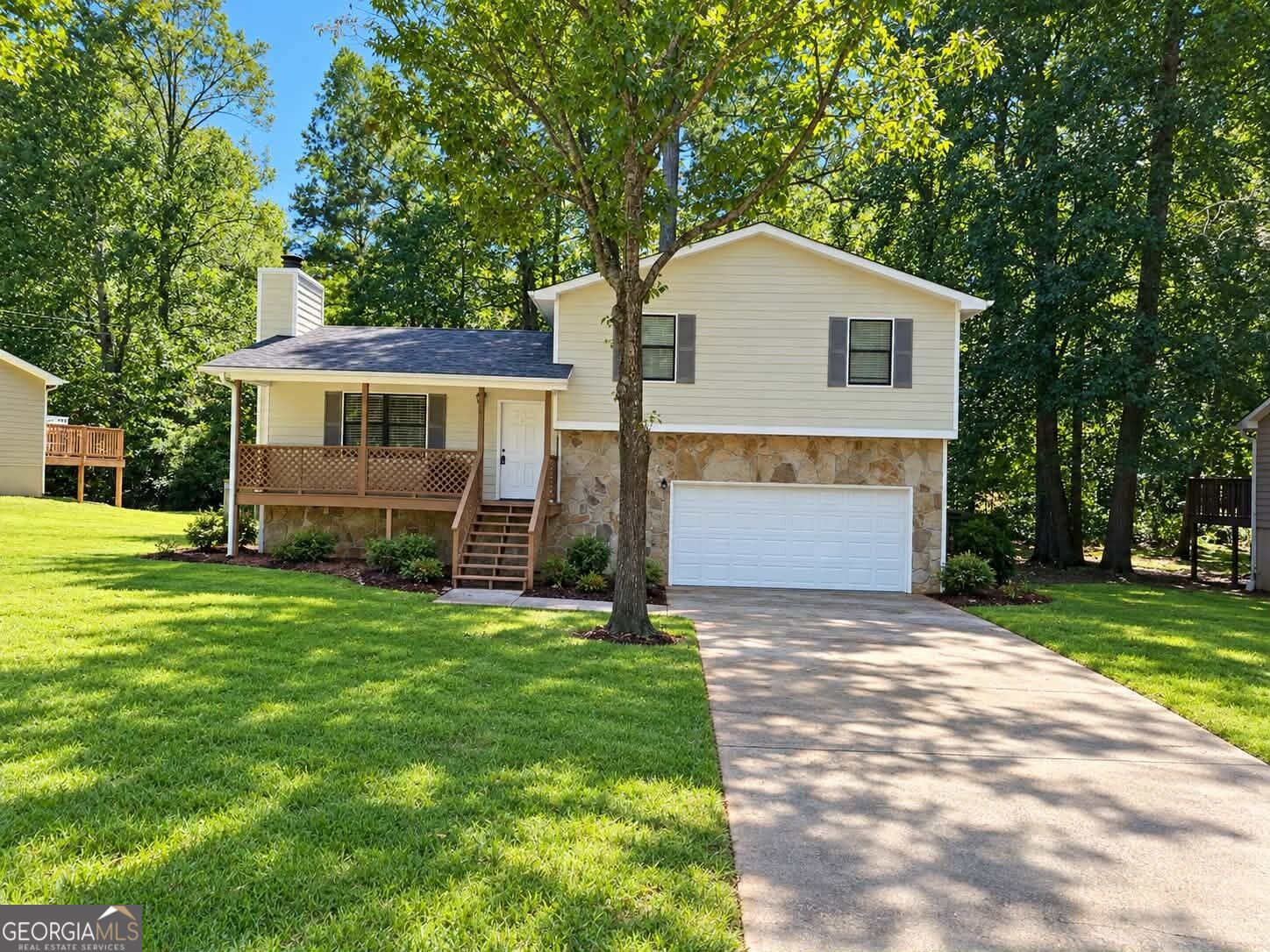 3761 Parks Drive Property Photo 2