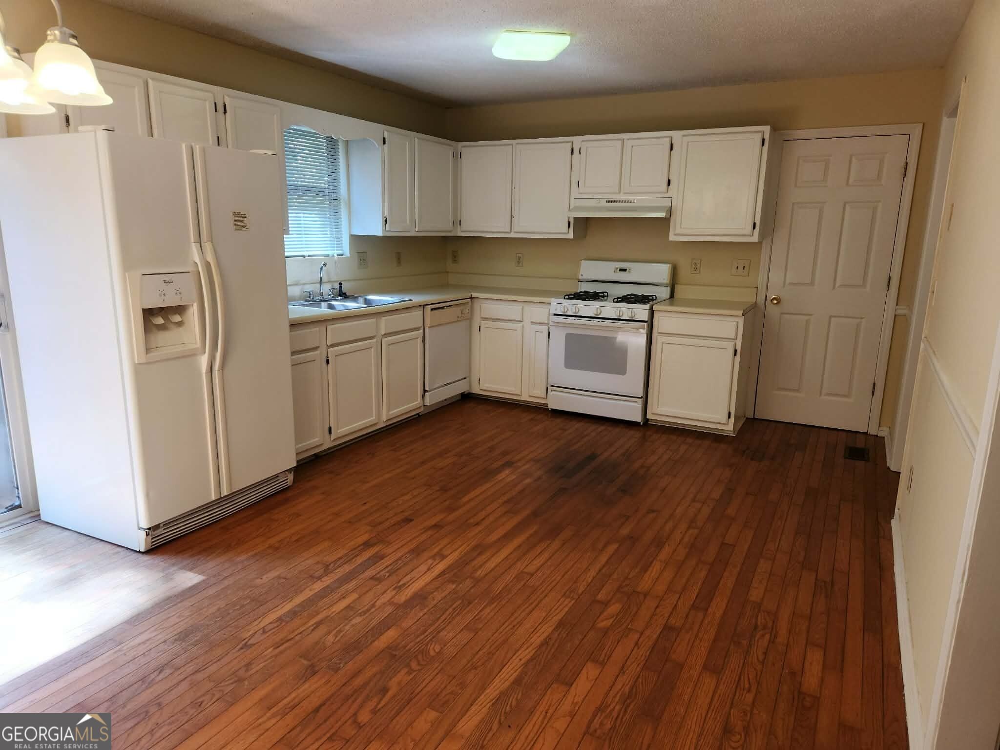 3761 Parks Drive Property Photo 9