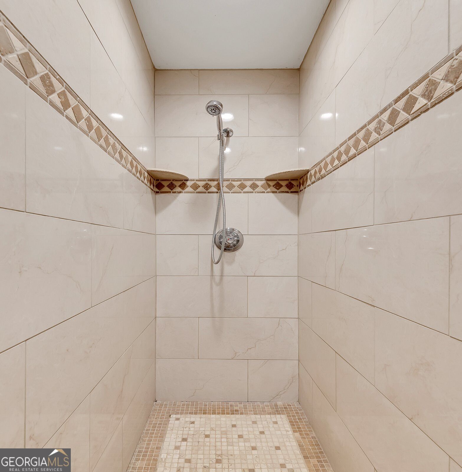 185 Sassafras Drive Property Photo 28