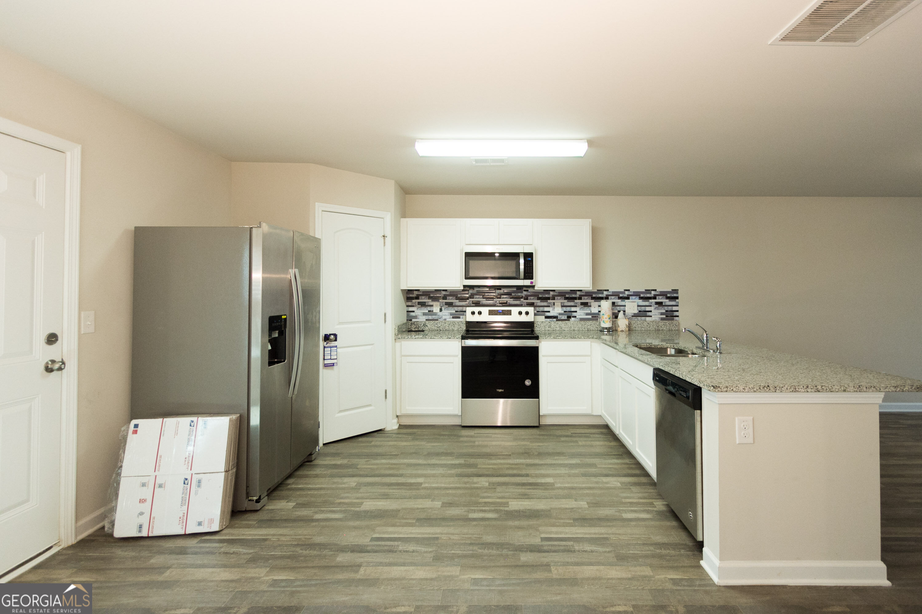 706 Dove Tree Lane Property Photo 5