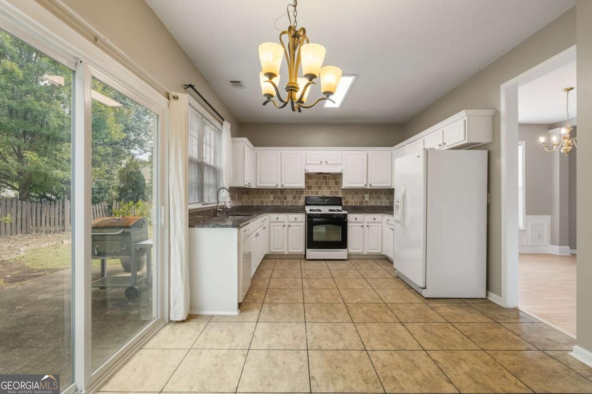 715 Soneley Court Property Photo 16