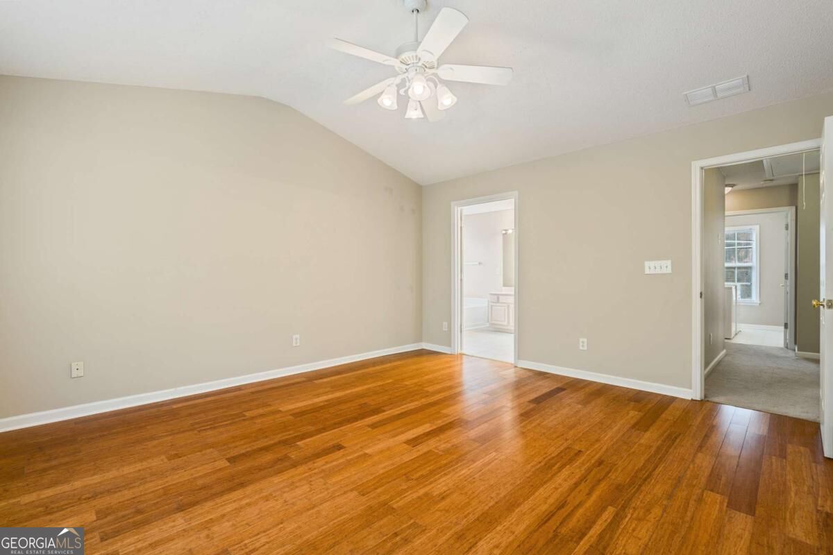 715 Soneley Court Property Photo 32