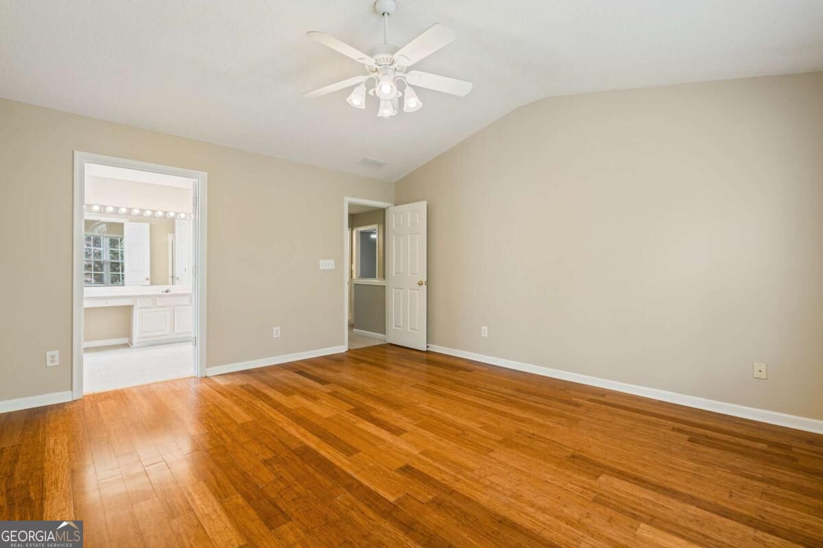 715 Soneley Court Property Photo 33