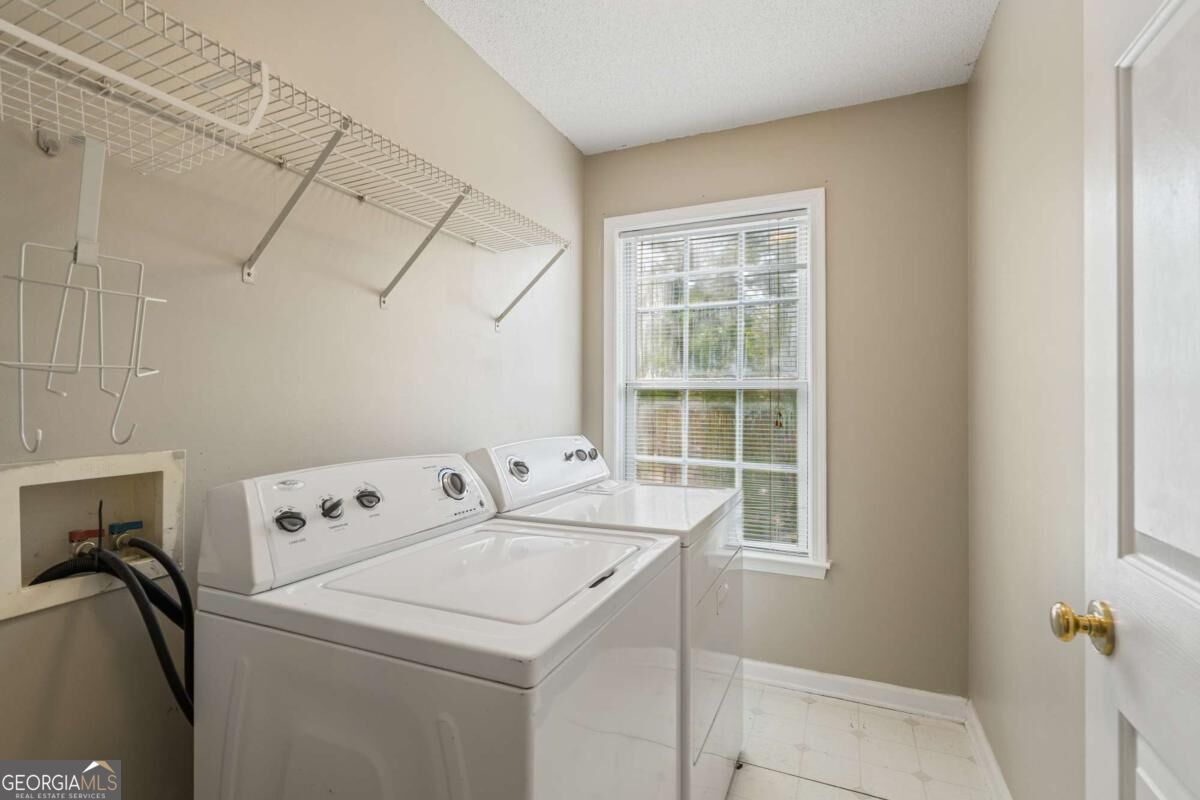 715 Soneley Court Property Photo 43