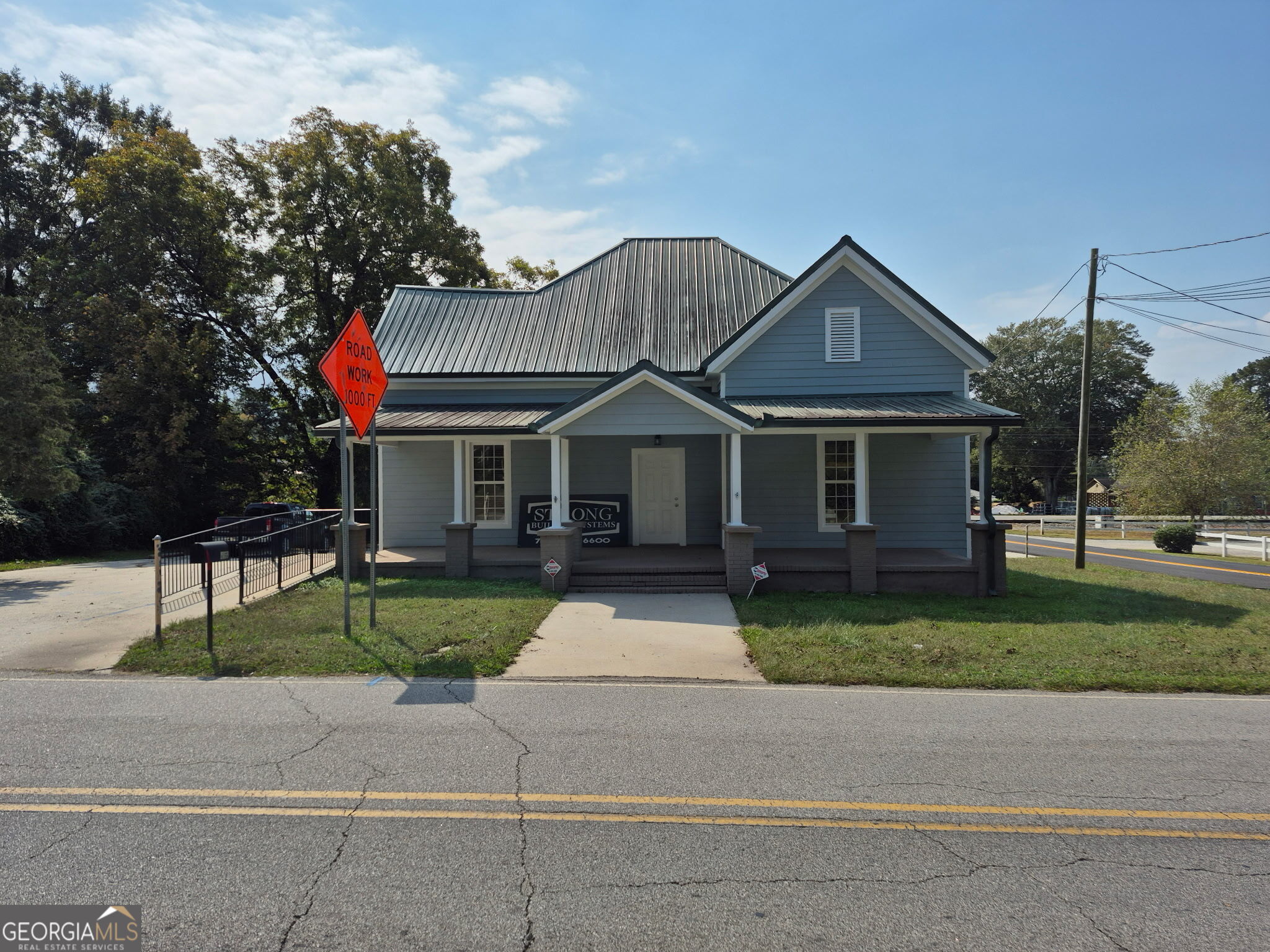 2459 N Broad Street Property Photo 1