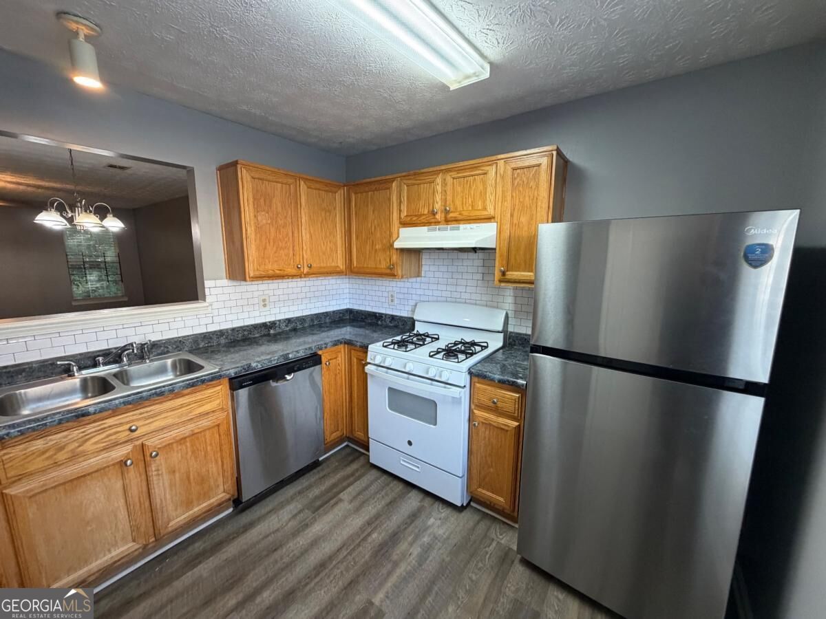 3123 Fields Drive Property Photo 6