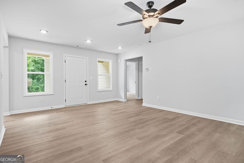 1066 Oglesby Boulevard Property Photo 14