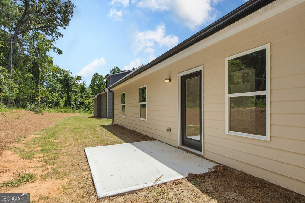 1076 Oglesby Boulevard Property Photo 9