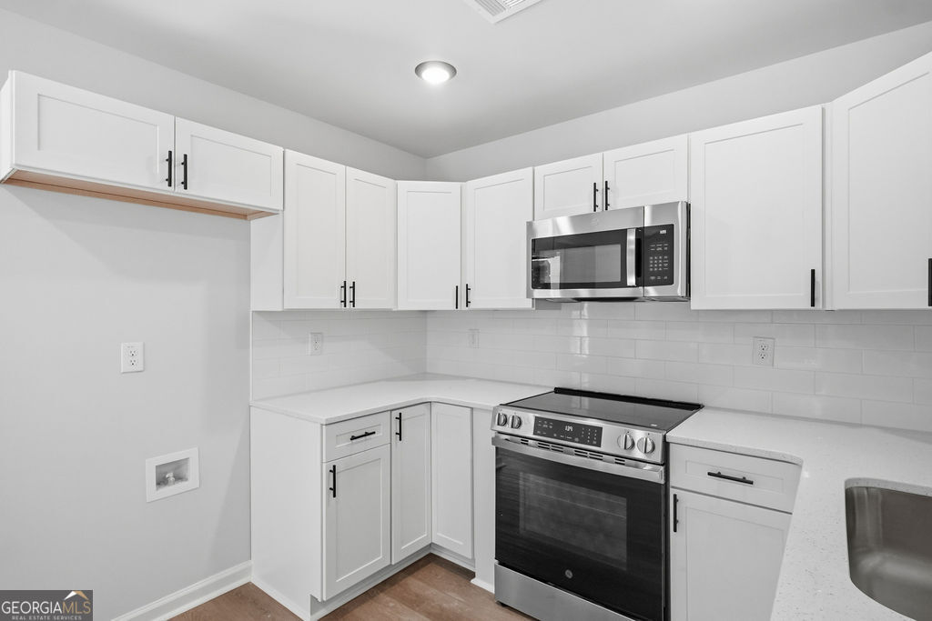 1076 Oglesby Boulevard Property Photo 20