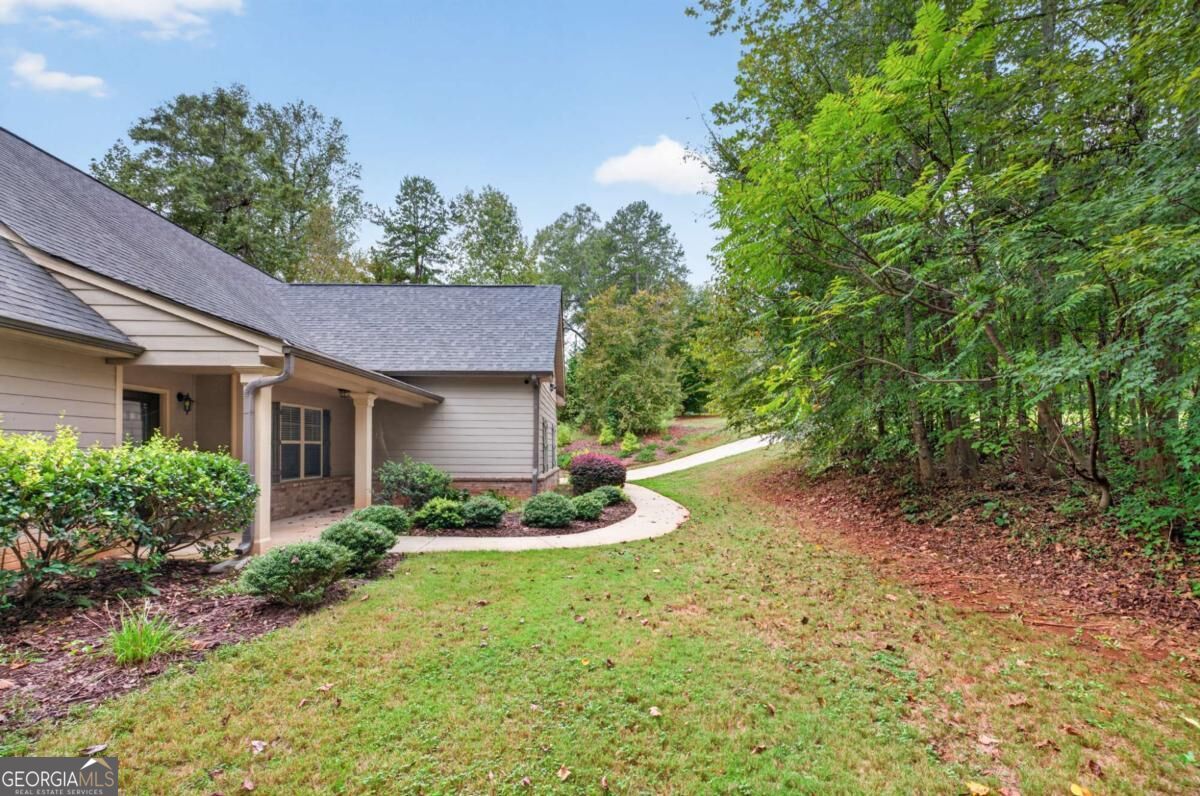 717 Oconee Lane Property Photo 5