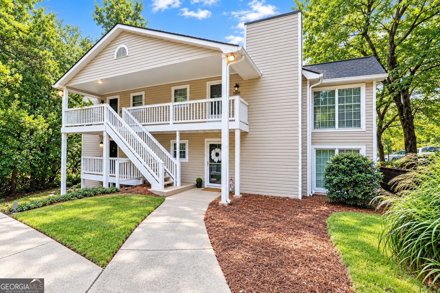 1905 Countryside Place Property Photo 1