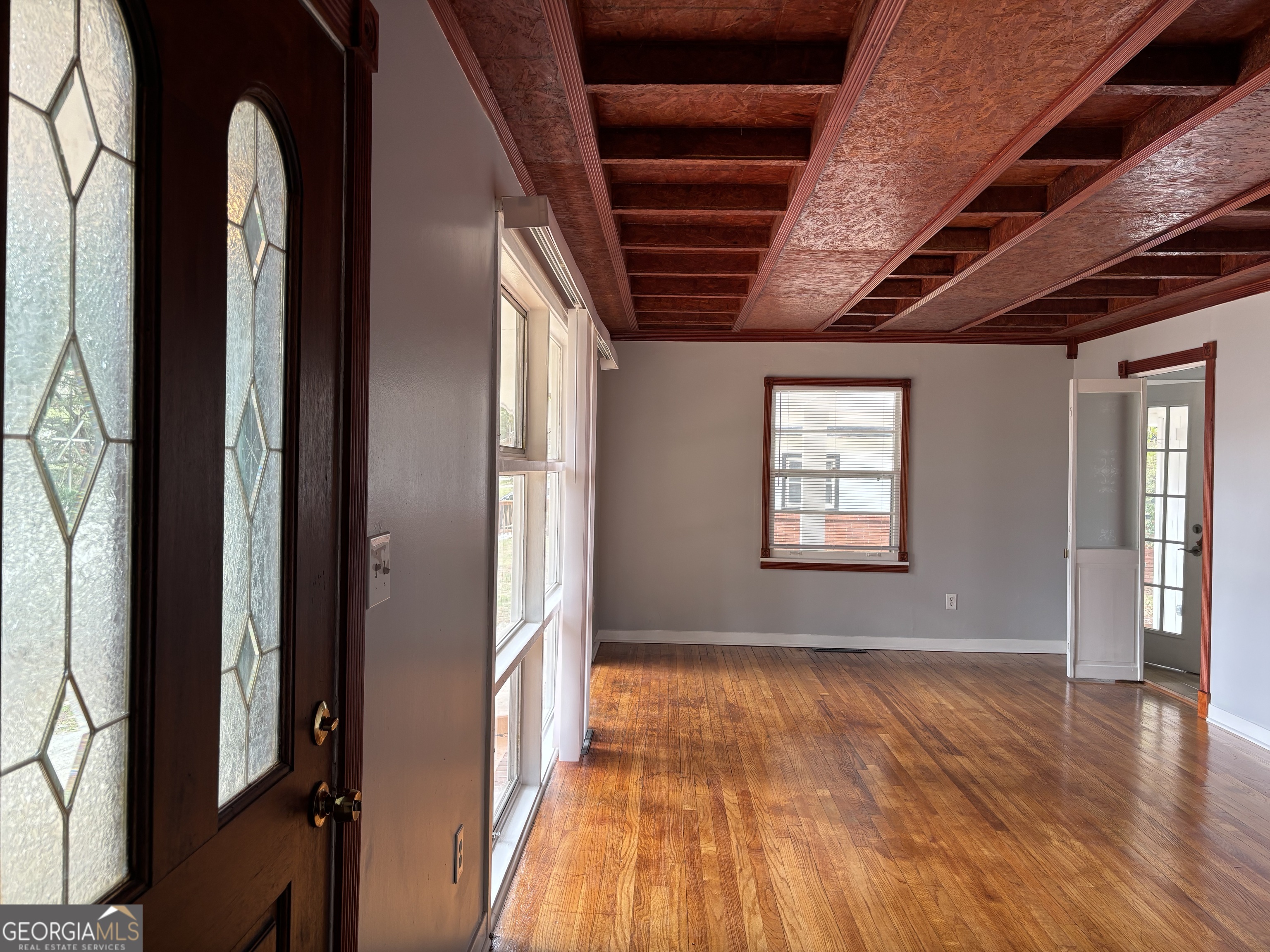 1516 Boulderwoods Drive Se Property Photo 3