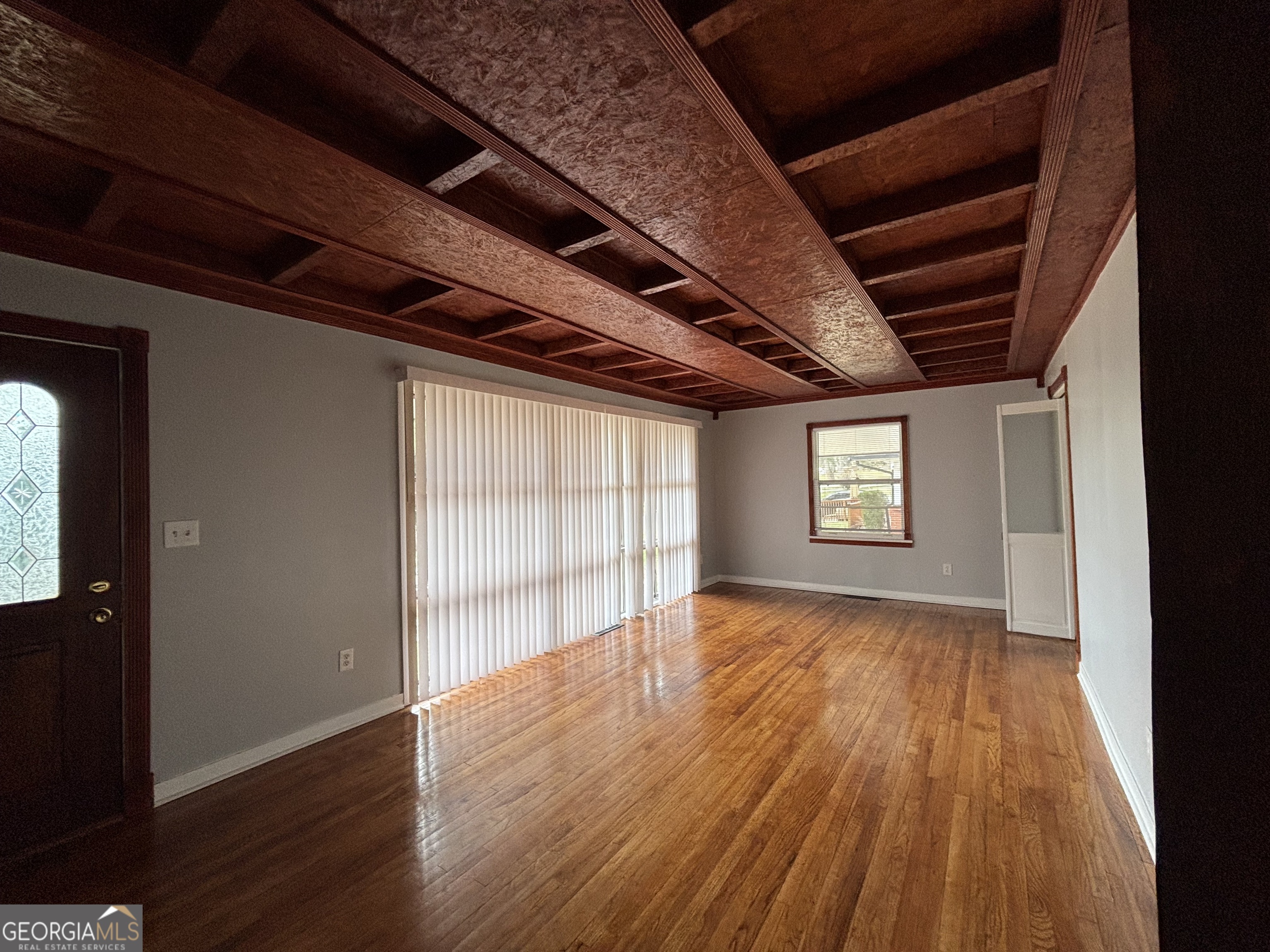 1516 Boulderwoods Drive Se Property Photo 4