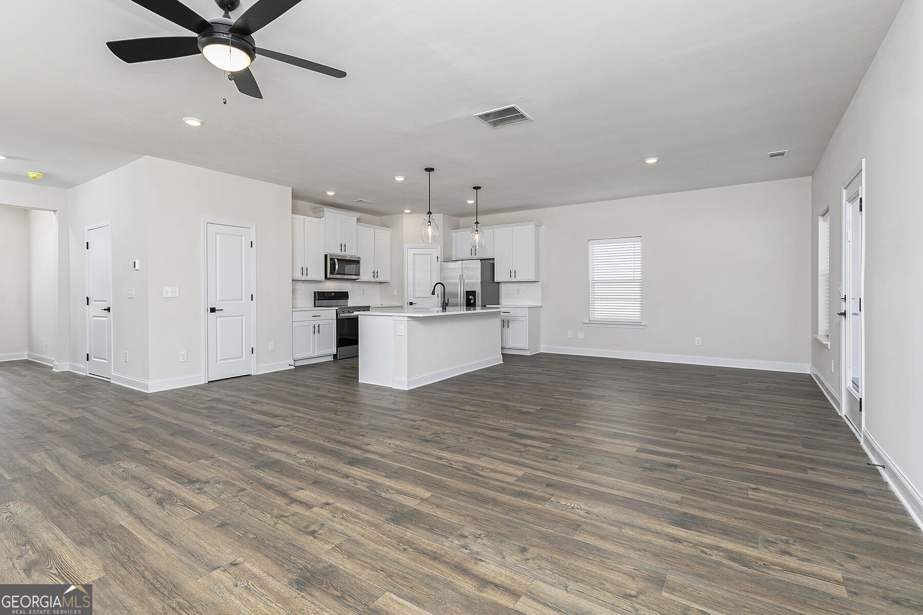 66 Cantrell Drive Property Photo 8