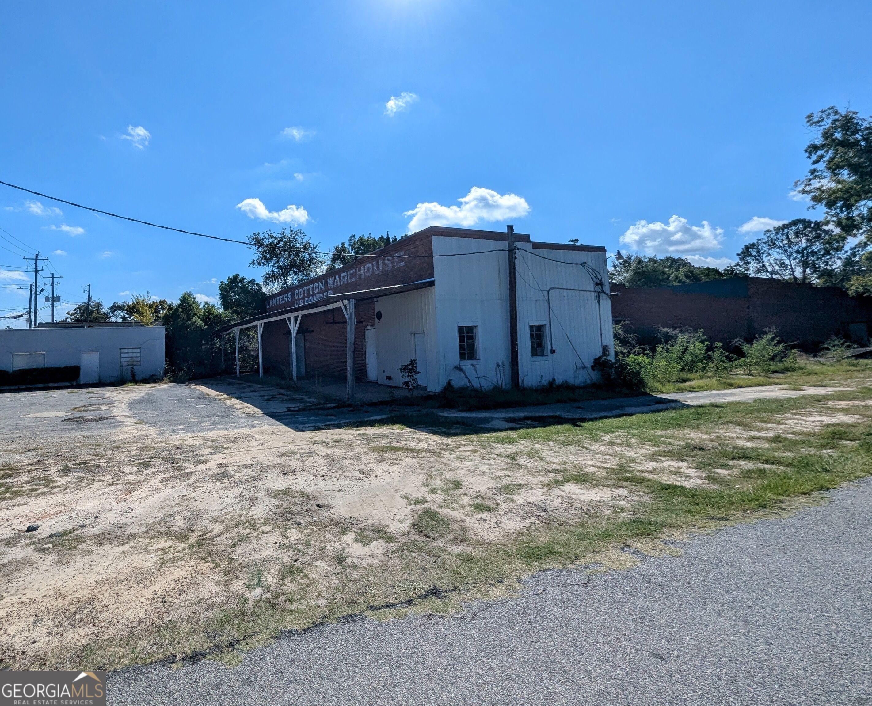 28 E Vine Street Property Photo 5