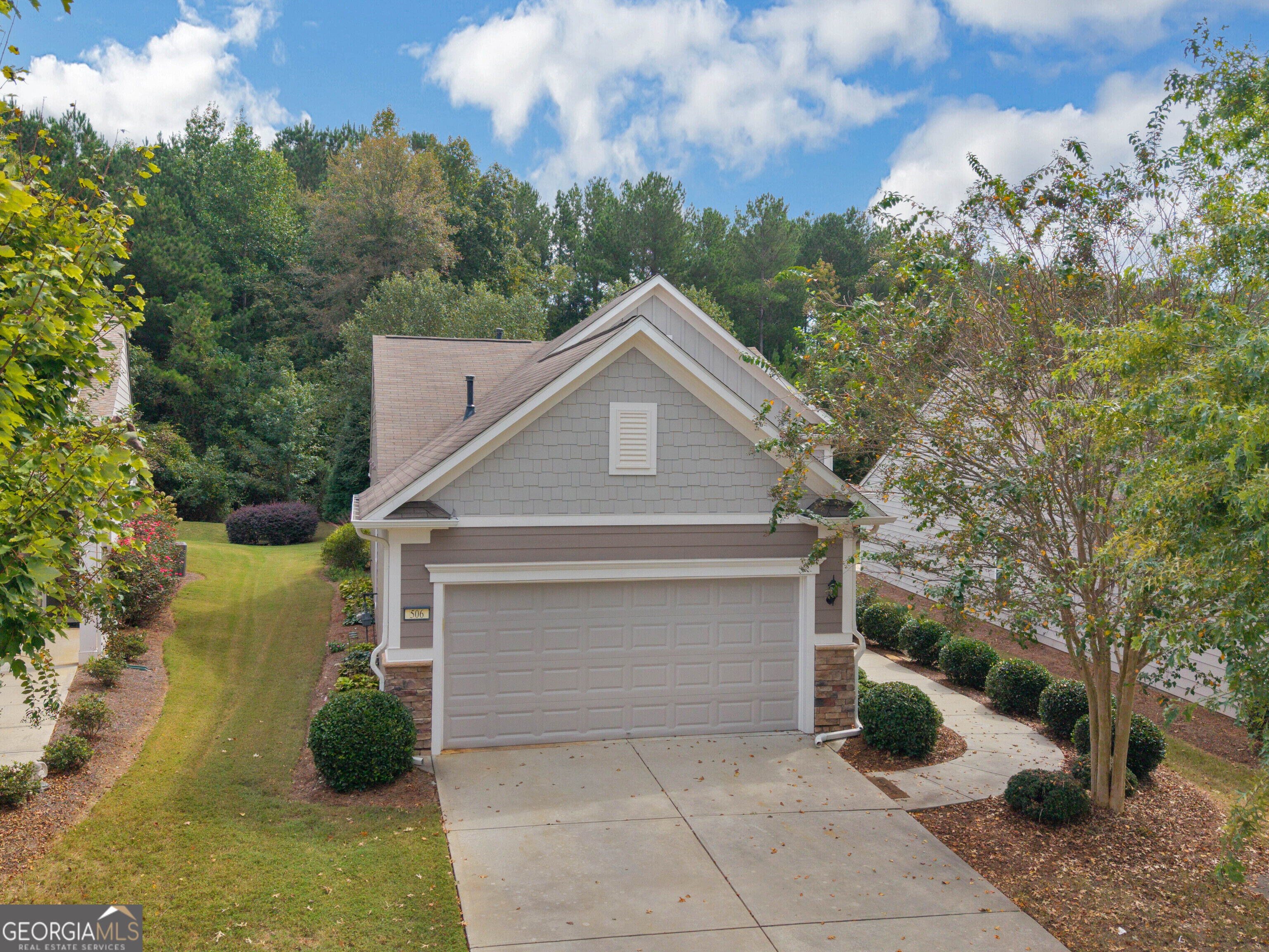 506 Beautyberry Drive Property Photo 3