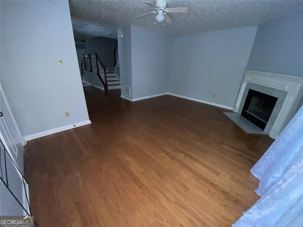 1017 Rock Creek Lane Property Photo 3