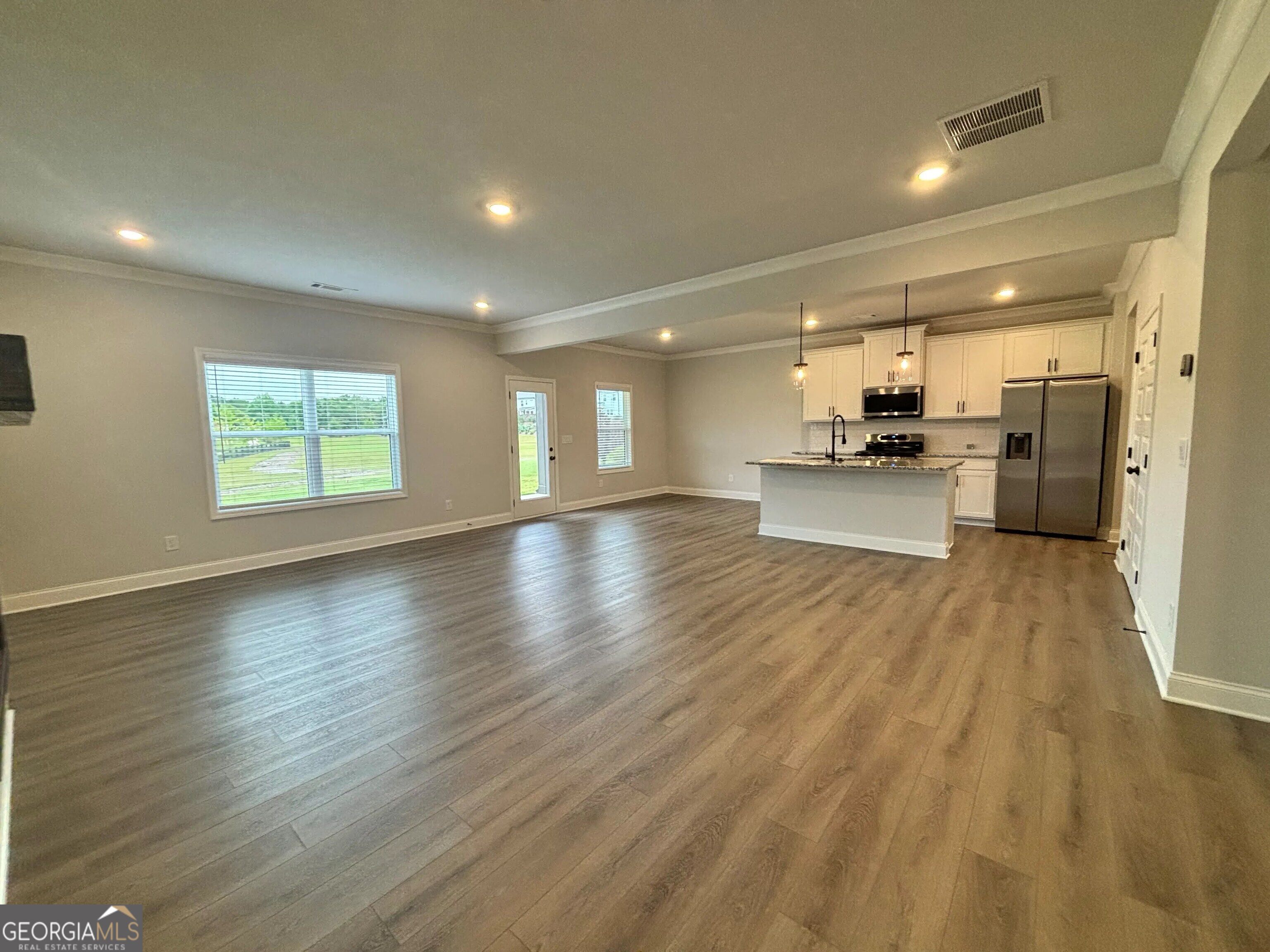 4212 Portsbrook Avenue Property Photo 4
